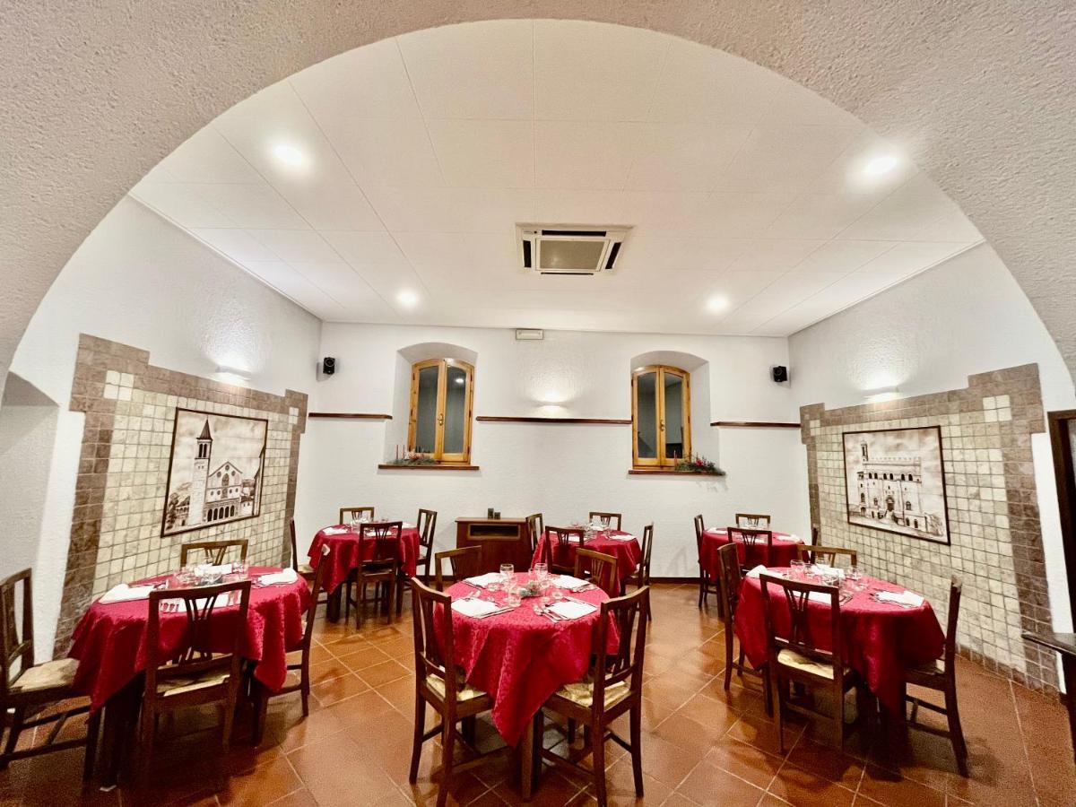 Hotel La Torretta Assisi Exterior photo